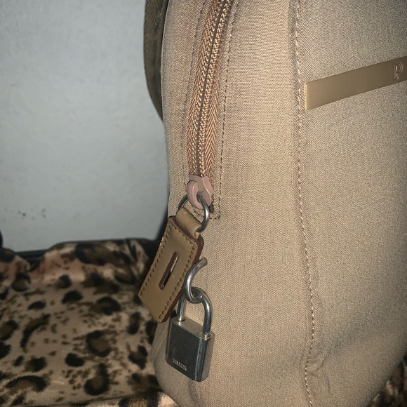 ❤️🔥🔥PRADA BOLSA ,CAQUI.MEDIANA🔥🔥♥️ - Picture 9 of 16